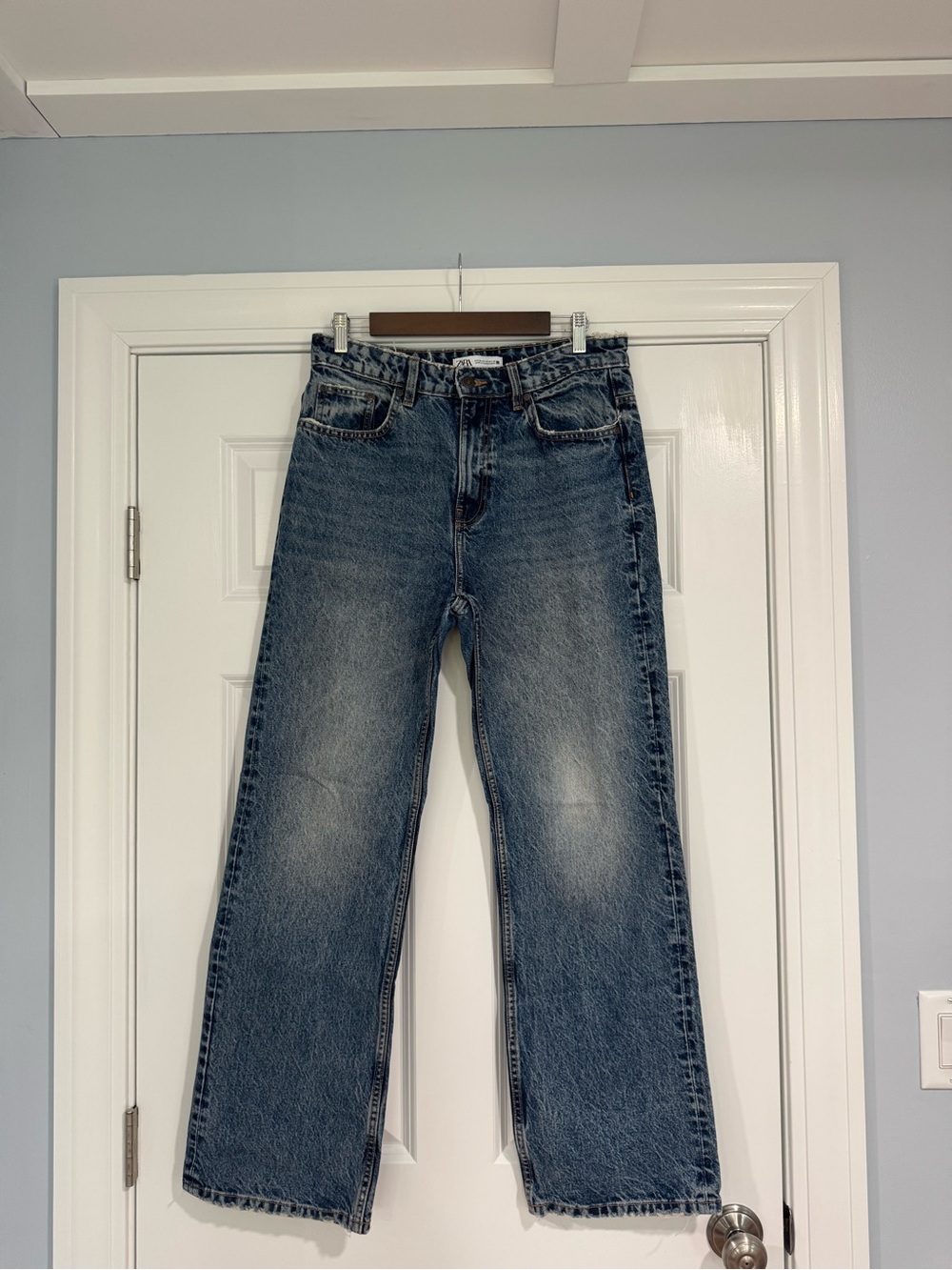 Zara Women's Straight-Leg Blue Jeans